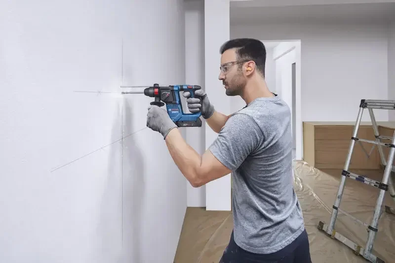 BOSCH GBH 18V-18, SDS Plus uçl - Power Tools Professional incelemesi ve fiyatı